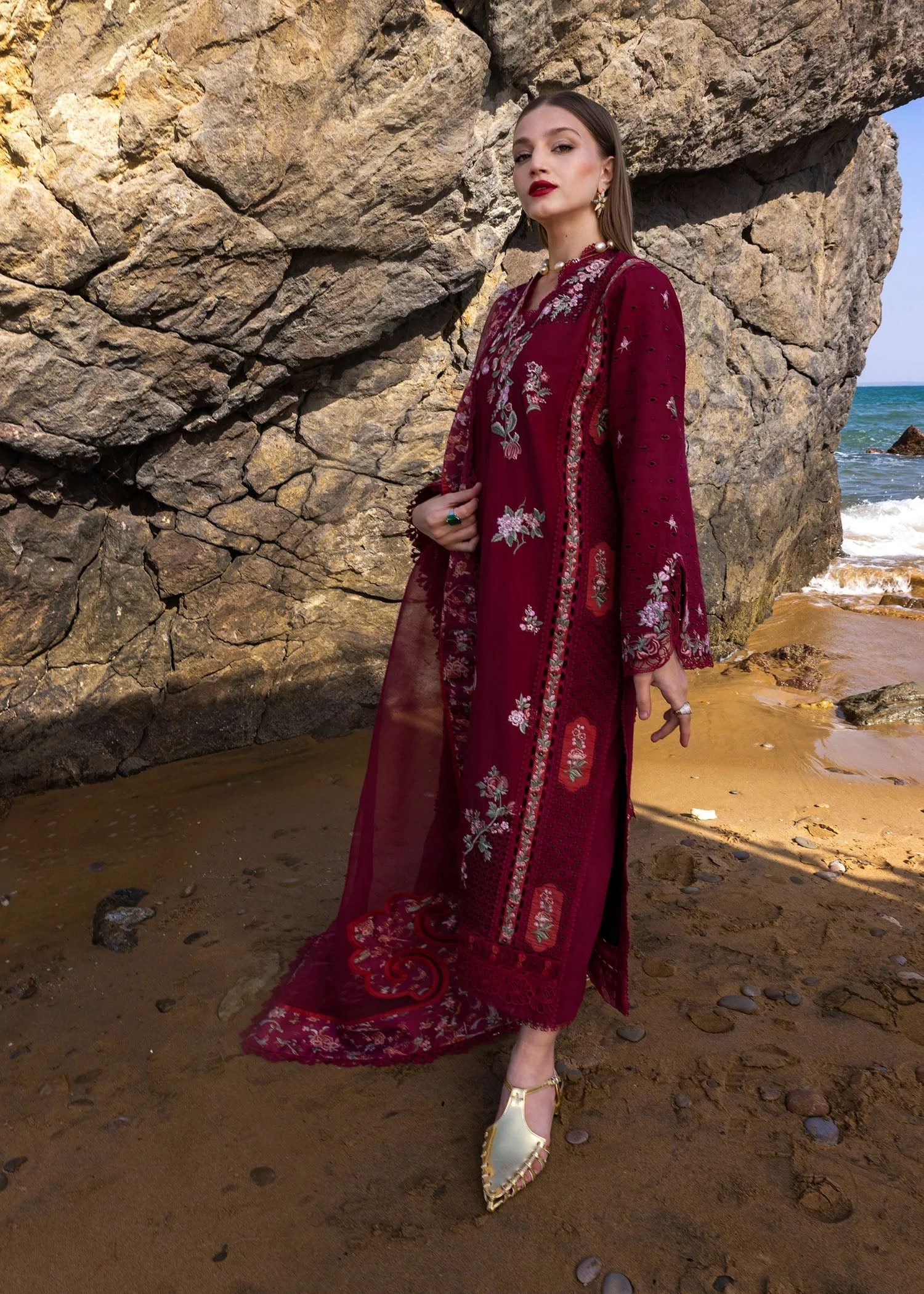 Parsi Threads - D5 B - Image 3