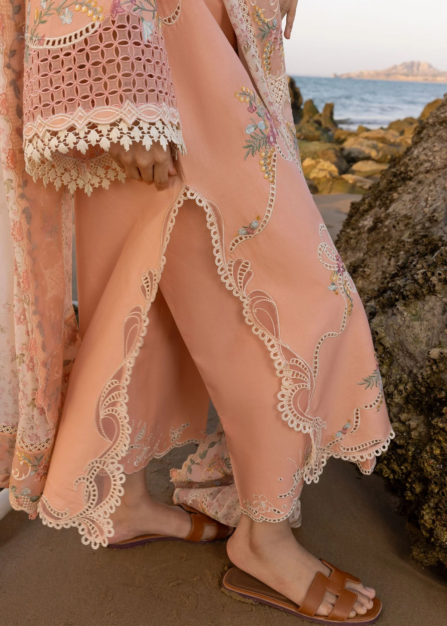 Twirls And Ties - D8 A - Image 3